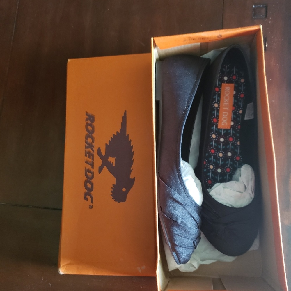 Brand new rocket dog black flats size 8